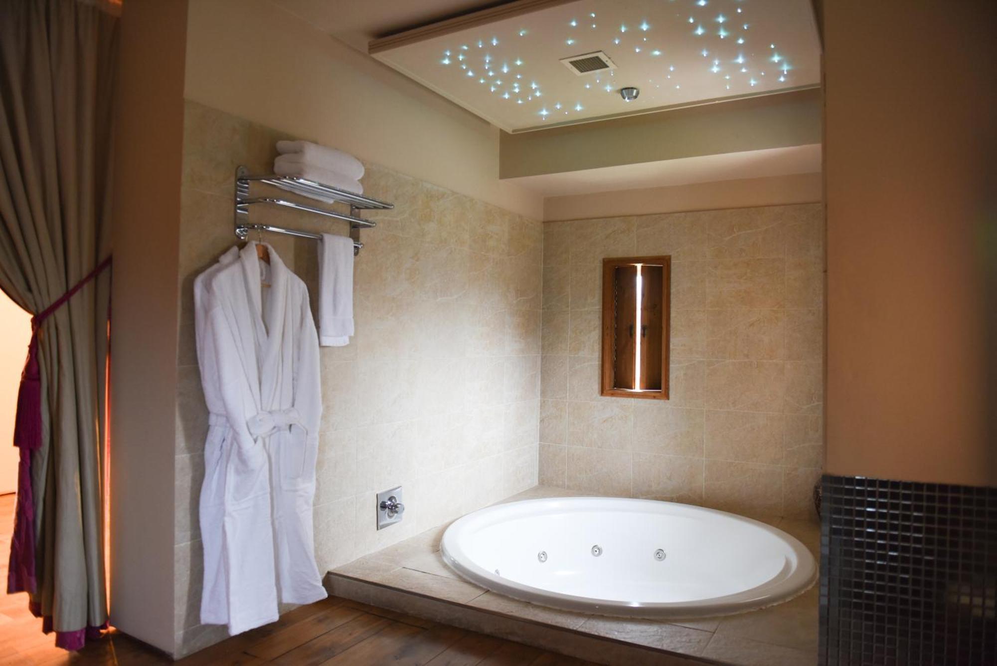 Banknock Glenskirlie Castle Hotel מראה חיצוני תמונה